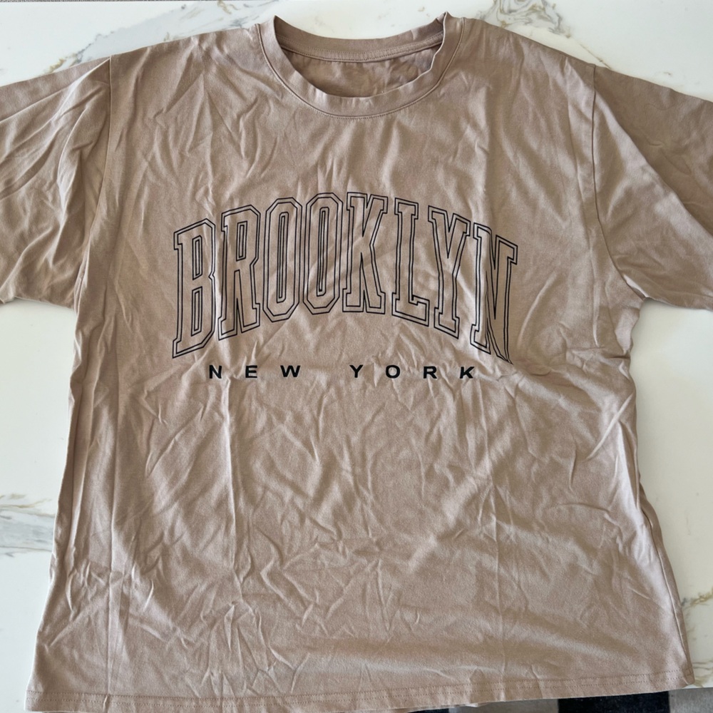 Tan Brooklyn, New York T-shirt oversize fit